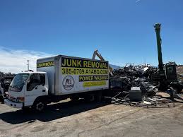 Best Hot Tub Removal  in Huntgton, IN